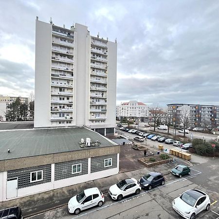 Cool Studio Saint Louis Vicino Stazione/Aereoporto Apartment Exterior photo