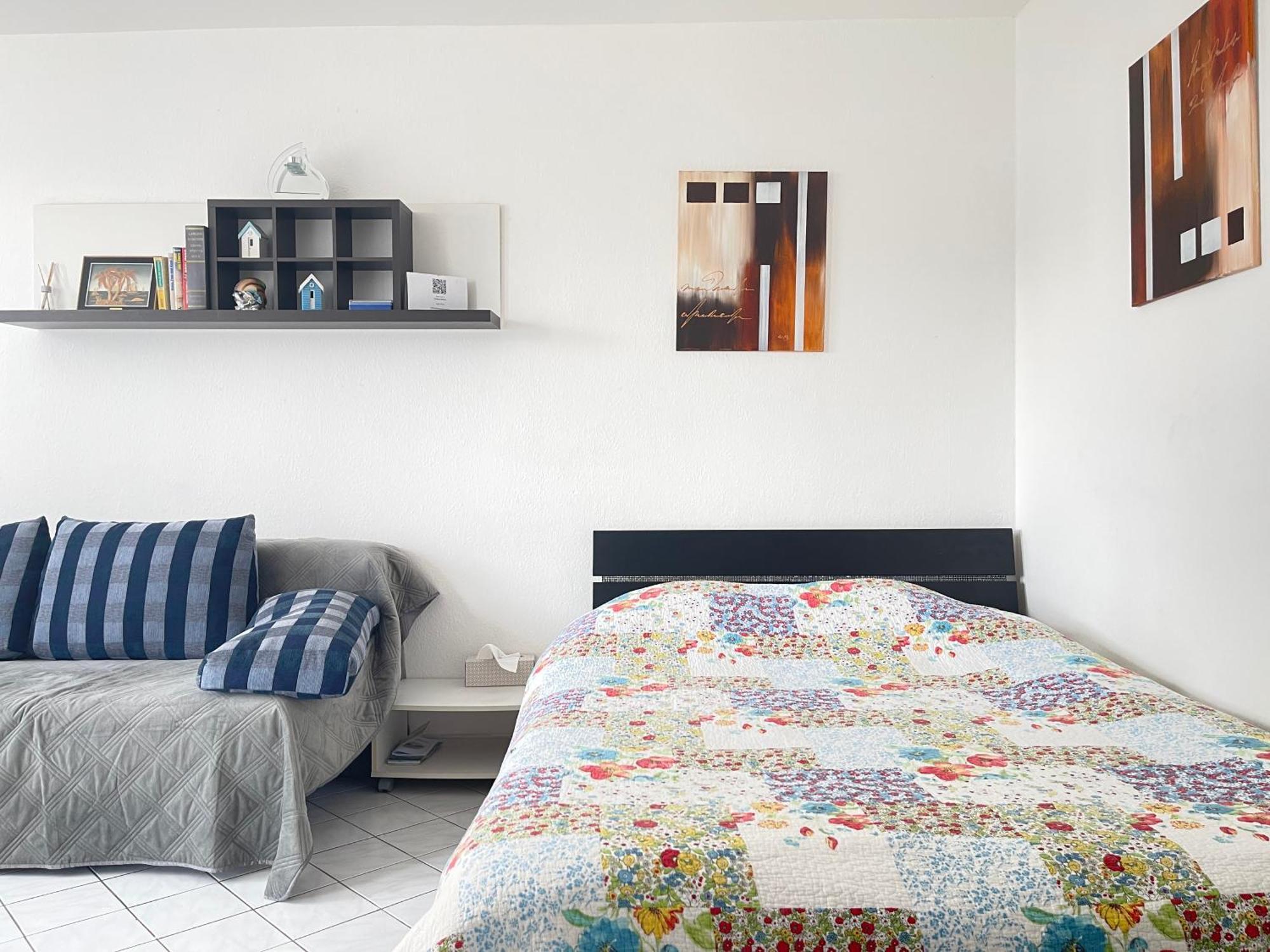 Cool Studio Saint Louis Vicino Stazione/Aereoporto Apartment Exterior photo